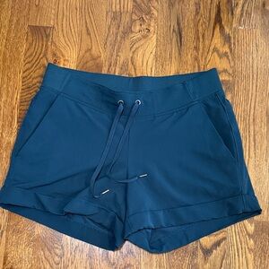 Athleta Midtown Dark Teal Shorts Size 6